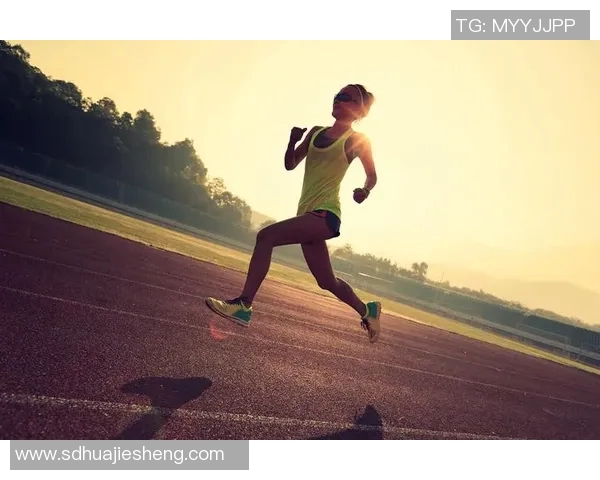 韩国足球球星的一天：从晨跑训练到赛后放松的日常生活与心路历程